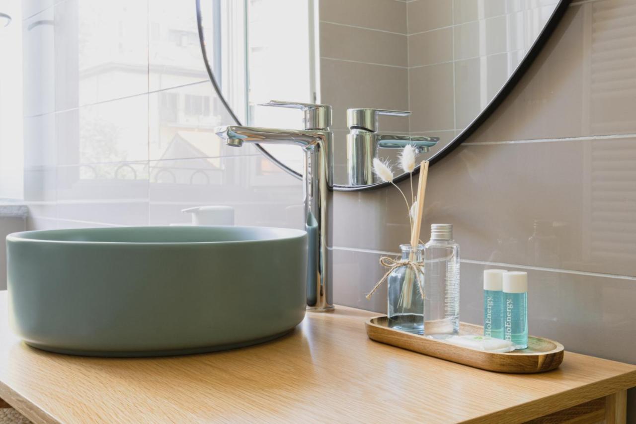 Easylife - Romantico Appartamento Sui Navigli ミラノ エクステリア 写真