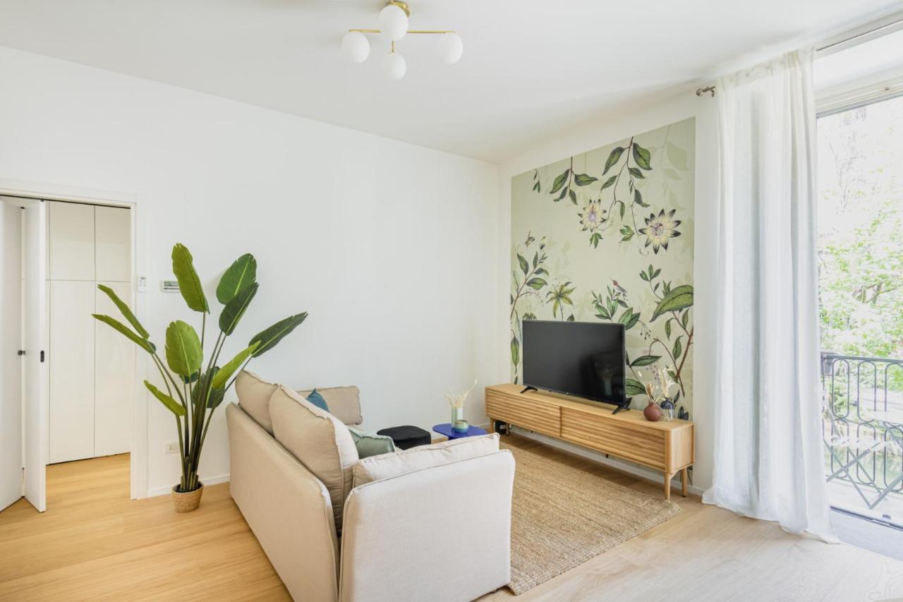 Easylife - Romantico Appartamento Sui Navigli ミラノ エクステリア 写真