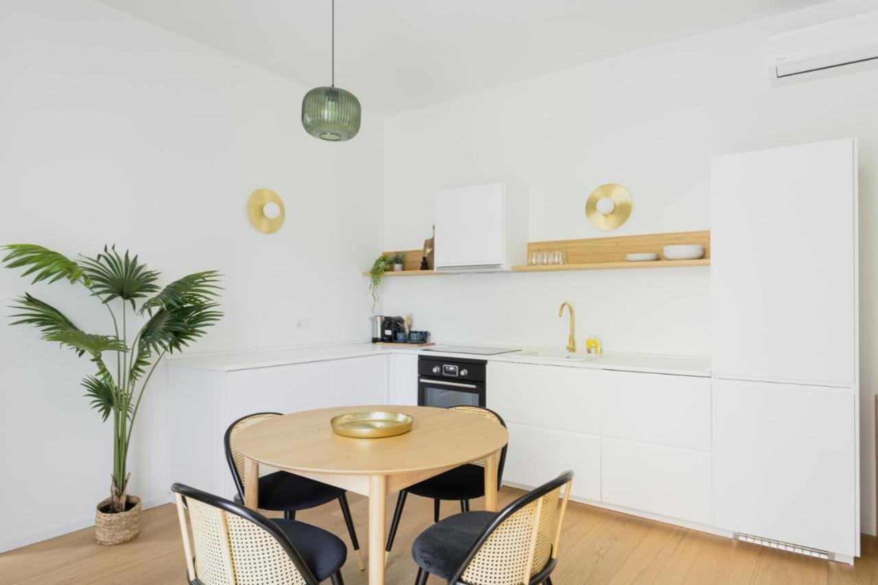 Easylife - Romantico Appartamento Sui Navigli ミラノ エクステリア 写真